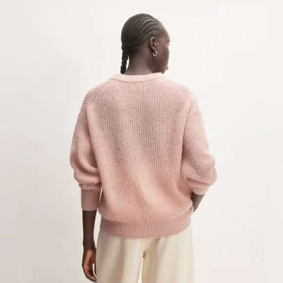 Everlane Oversized Alpaca Crewneck - Picture 5 of 13